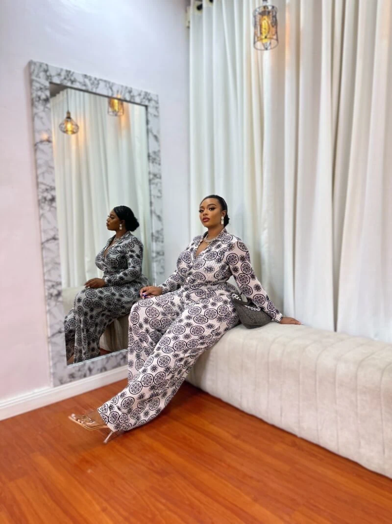 Rich chic set - Image 3