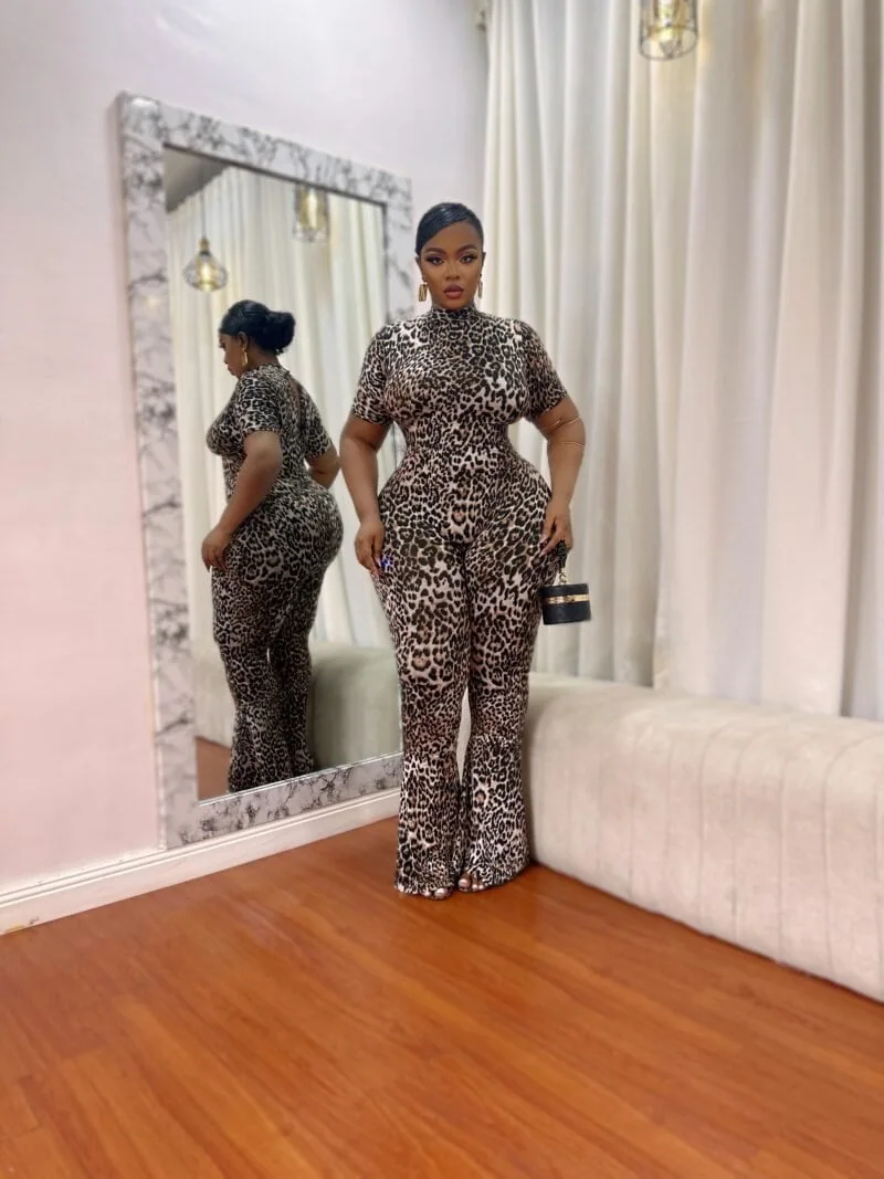She fiesty jumpsuit (short sleeve)