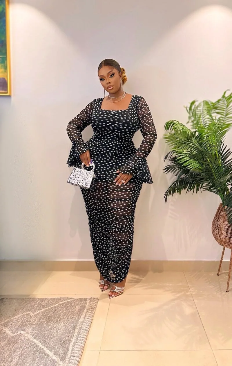 Lady cognac dress