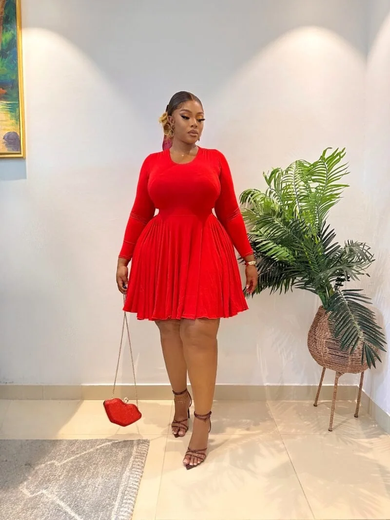 Benedicta crimson gown