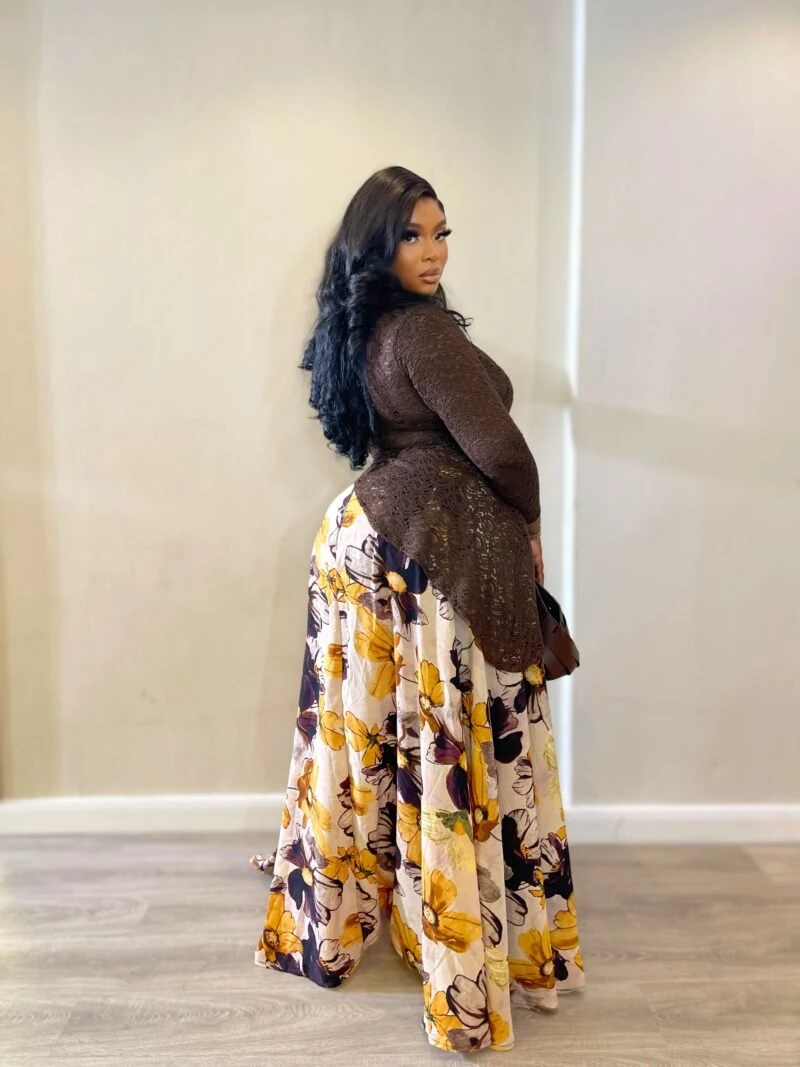 Cocos Elegant outing skirt set - Image 2