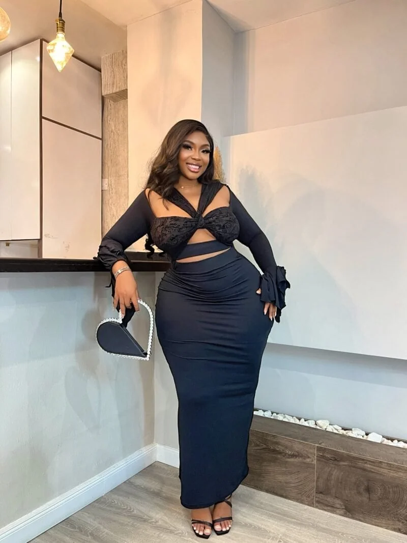 Lucy loo gown black