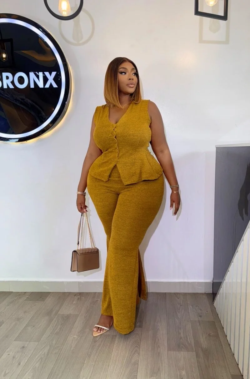 BOSS IN MUSTARD SET - Image 4