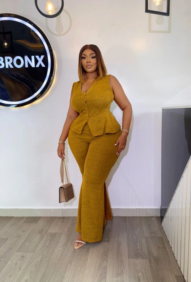 BOSS IN MUSTARD SET