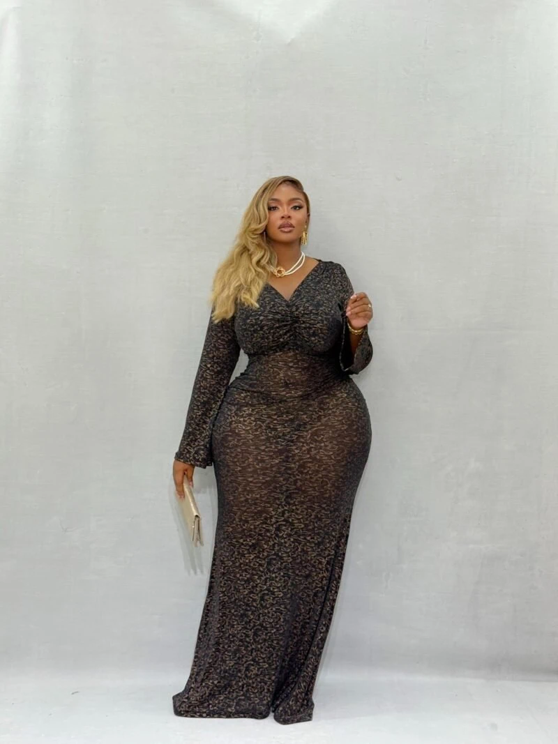 Black Opulence V-Neck Bust